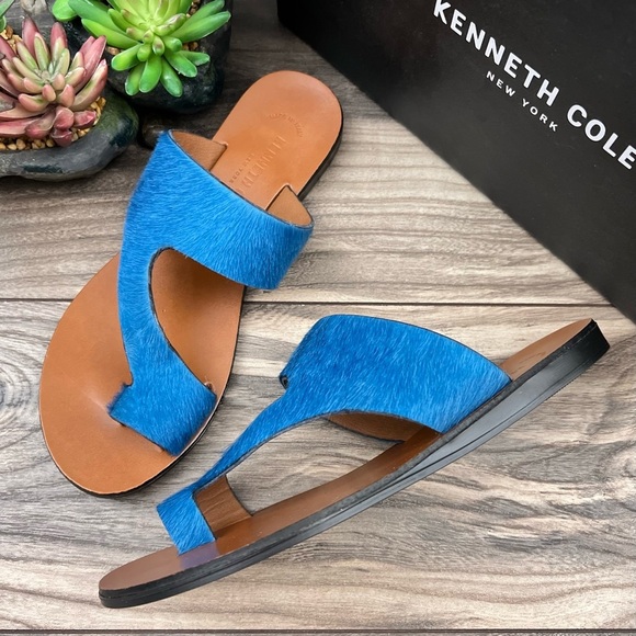 NIB Kenneth Cole Asymmetric Palm Sandal Thong Toe Loop Flip Flop Blue Real Fur - Picture 1 of 11